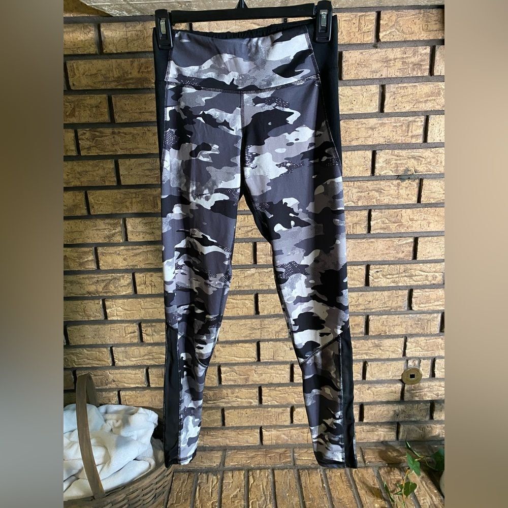 Black and camo leggings champion